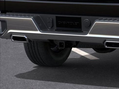 New 2026 Chevrolet Silverado 1500 LT w/ Z71 Off-Road Package AWD/4WD image 17