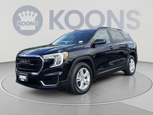 Used 2022 GMC Terrain SLE FWD image 1