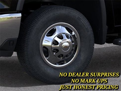 New 2026 Chevrolet Silverado 3500 LT w/ Texas Edition image 9