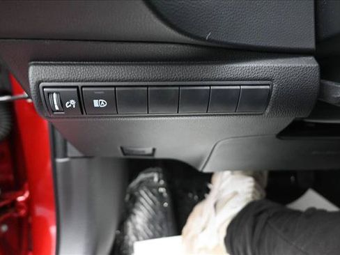 Used 2025 Toyota Corolla XSE FWD image 17