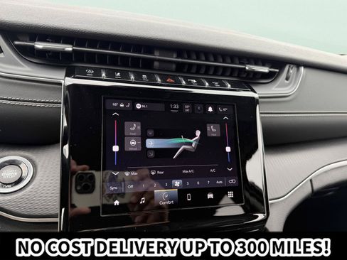 Used 2023 Jeep Grand Cherokee Laredo w/ Luxury Tech Group I AWD/4WD image 25