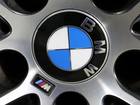 Used 2018 BMW X5 xDrive50i w/ M Sport Package image 45