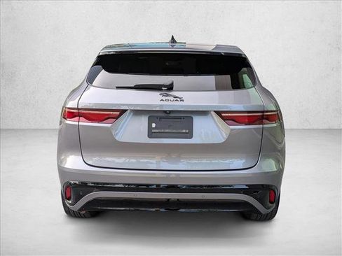 Certified 2025 Jaguar F-PACE R-Dynamic S AWD/4WD image 8