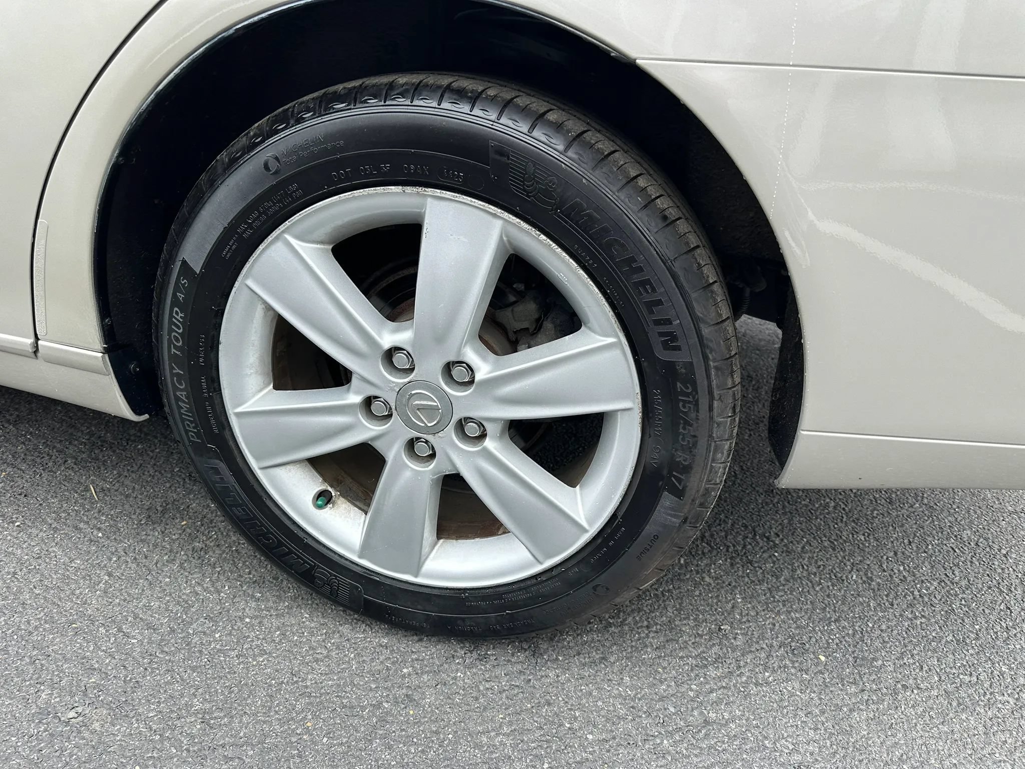 Used 2005 Lexus ES 330 w/ Preferred Accessory Pkg FWD image 9