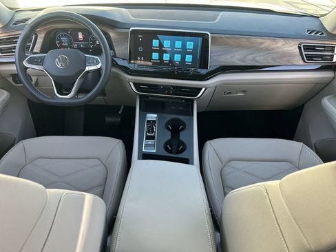 New 2026 Volkswagen Atlas SE FWD image 11