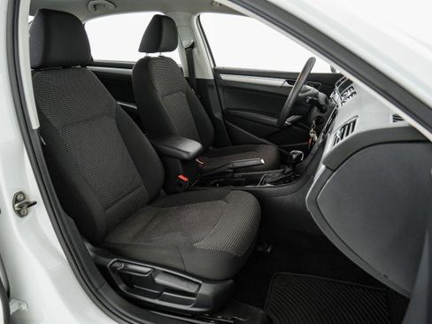 Used 2016 Volkswagen Passat 1.8T S w/ Lighting Package (P06) image 31