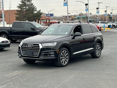 Used 2017 Audi Q7 3.0T Premium Plus w/ Premium Plus Package image 9