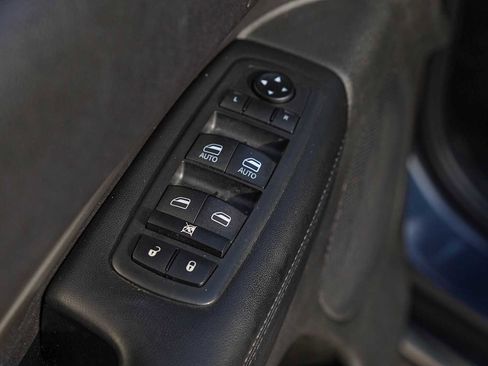 Used 2020 Dodge Durango SXT w/ 3rd Row Seating Group image 24