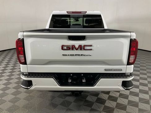 Used 2024 GMC Sierra 1500 Elevation w/ Elevation Premium Package AWD/4WD image 5