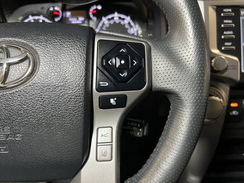 Used 2021 Toyota 4Runner SR5 Premium image 24