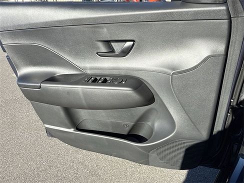 New 2026 Hyundai Kona SE image 29