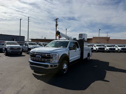 New 2026 Ford F550 4x4 Crew Cab image 5