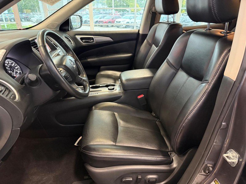 Used 2018 Nissan Pathfinder SL w/ SL Premium Package AWD/4WD image 16