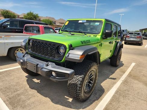 Used 2025 Jeep Wrangler Unlimited Sport AWD/4WD image 3