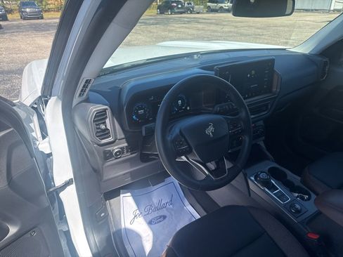 Used 2025 Ford Bronco Sport Outer Banks w/ Outer Banks Tech Package+ AWD/4WD image 5