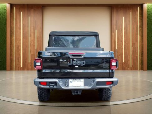 Used 2024 Jeep Gladiator Sport AWD/4WD image 31