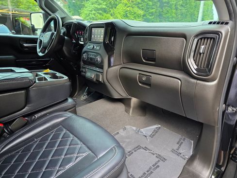 Used 2024 Chevrolet Silverado 2500 Custom w/ Custom Value Package AWD/4WD image 34