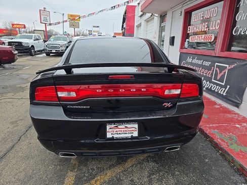 Used 2014 Dodge Charger R/T w/ Blacktop Package image 22