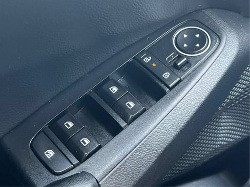 Used 2024 Kia Seltos S AWD/4WD image 43