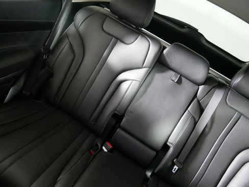 Certified 2025 Genesis GV80 2.5T Standard AWD/4WD image 12