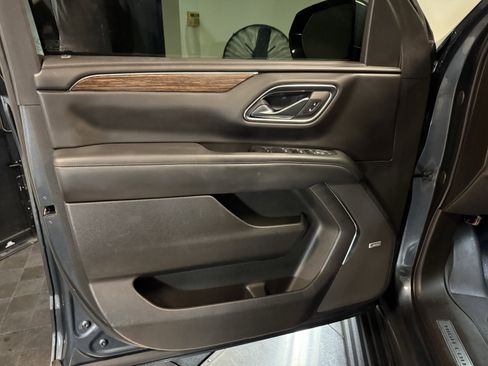 Used 2021 Chevrolet Tahoe High Country w/ Premium Package 2 RWD image 11