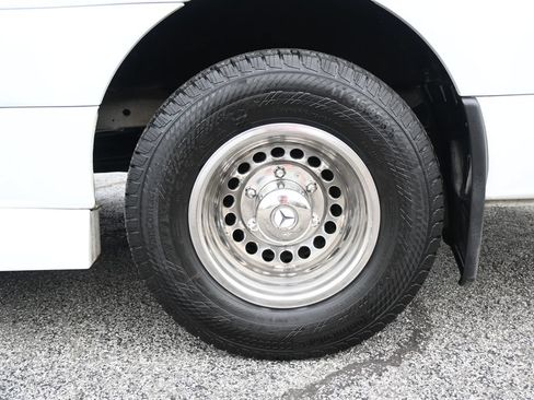 Used 2019 Mercedes-Benz Sprinter 170 image 39