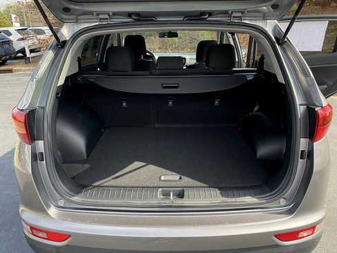 Used 2018 Kia Sportage LX image 21