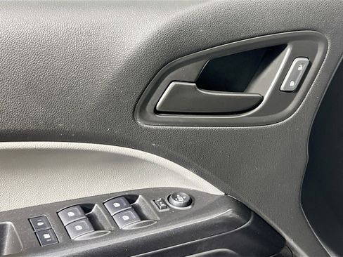 Used 2019 Chevrolet Colorado W/T w/ WT Convenience Package AWD/4WD image 16