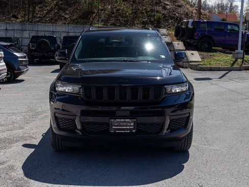 Used 2024 Jeep Grand Cherokee L Altitude image 2