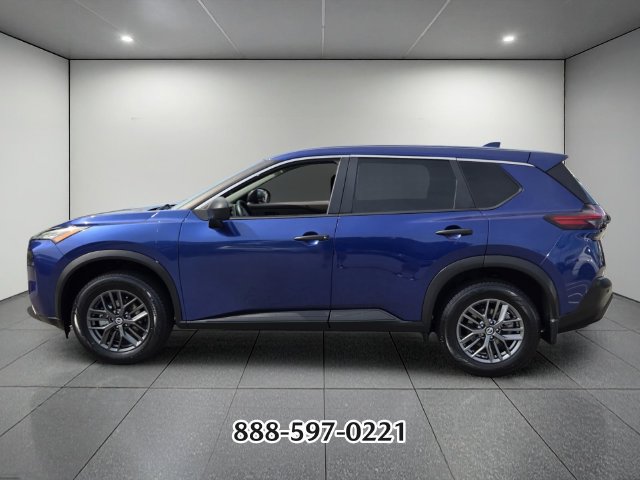 Used 2021 Nissan Rogue S FWD image 2