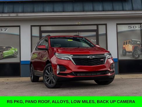 Used 2022 Chevrolet Equinox RS w/ LPO, Floor Liner Package image 1