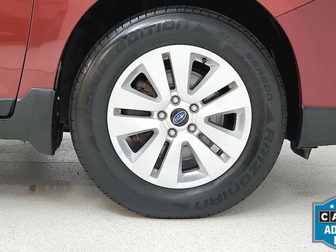 Used 2018 Subaru Outback 2.5i Premium image 25