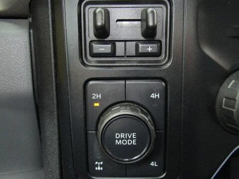 Used 2024 Ford F250 XLT image 13