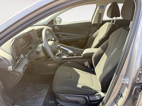 New 2026 Hyundai Elantra Blue image 10