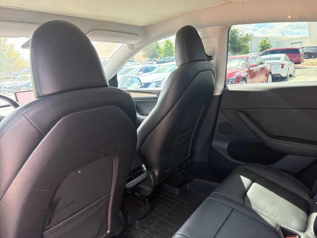 Used 2023 Tesla Model Y Long Range AWD/4WD image 34