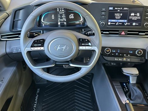 New 2026 Hyundai Elantra Sport FWD image 17