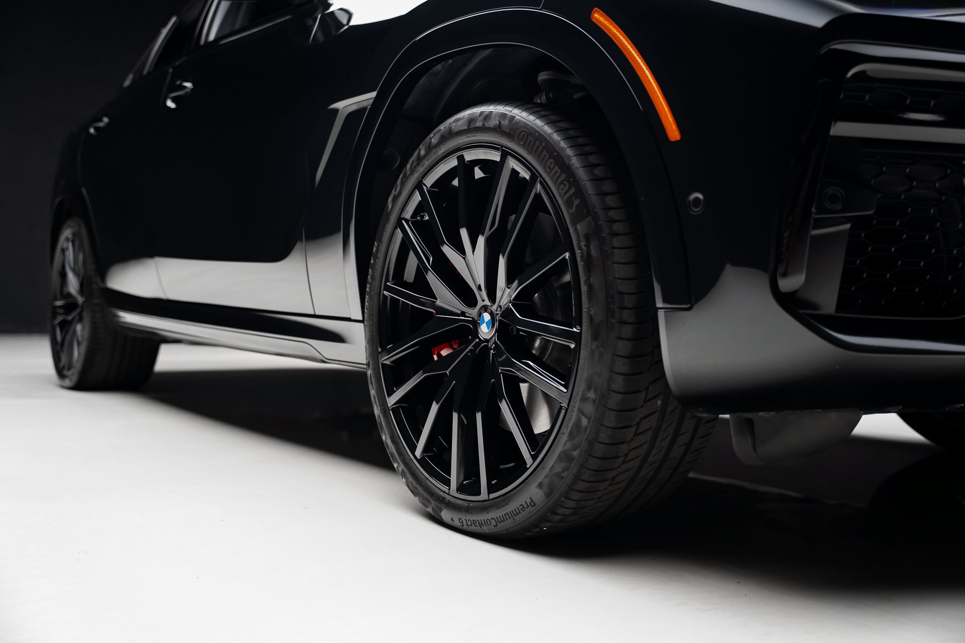 Used 2022 BMW X6 M50i w/ Premium Package AWD/4WD image 80