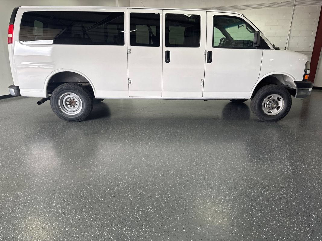 Used 2013 Chevrolet Express 3500 LT w/ LT Preferred Equipment Group RWD image 3