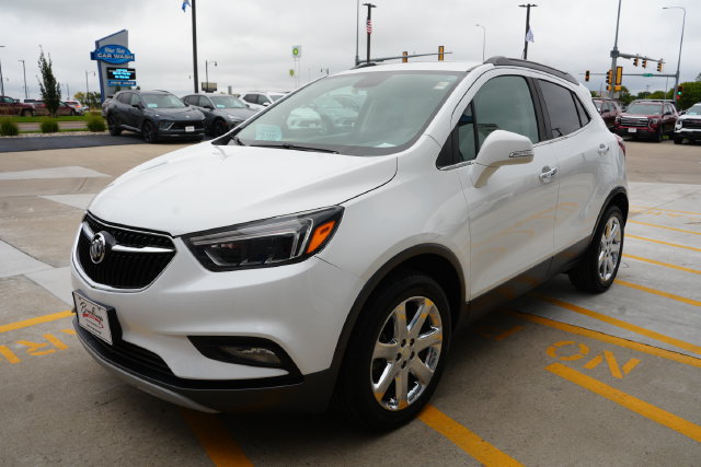 Used 2017 Buick Encore Essence w/ Experience Buick Package AWD/4WD image 4