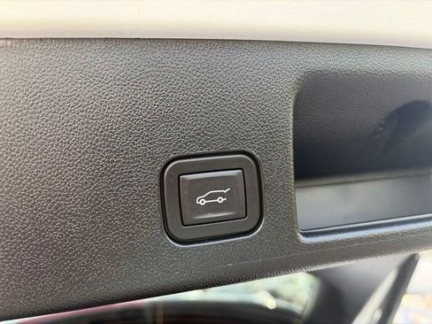 Used 2026 Chevrolet Equinox EV LT w/ Active Safety Package 3 FWD image 32