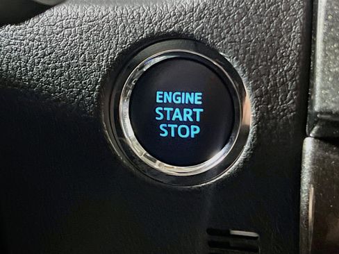 Used 2023 Toyota 4Runner 40th Anniversary SE AWD/4WD image 23
