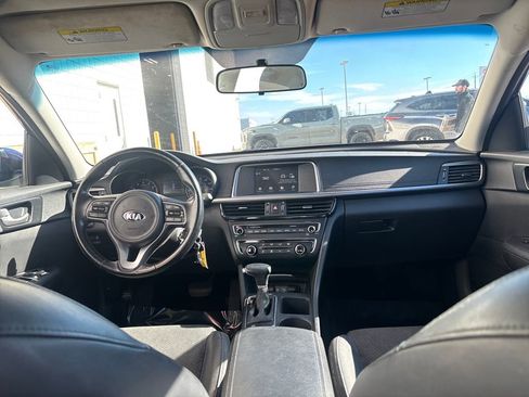 Used 2018 Kia Optima S image 27