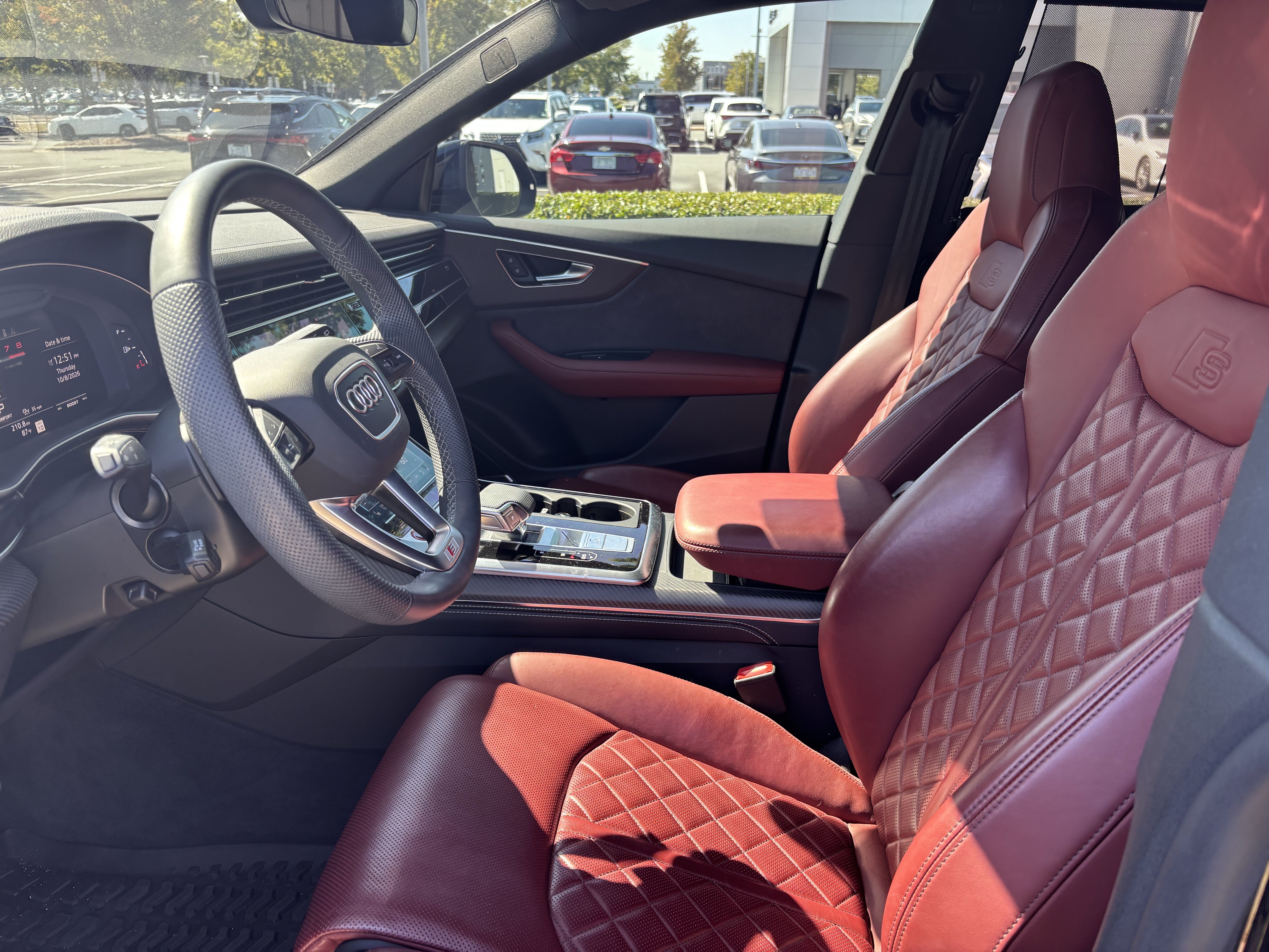 Used 2025 Audi SQ8 Premium Plus AWD/4WD image 16