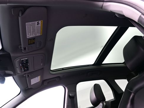 Used 2022 Lincoln Corsair Reserve w/ Equipment Group 201A image 18