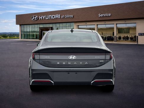 New 2026 Hyundai Sonata Limited FWD image 6
