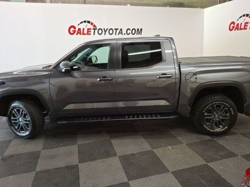 Used 2025 Toyota Tundra SR5 w/ SR5 Convenience Package AWD/4WD image 9