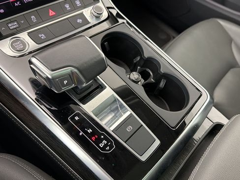 Used 2025 Audi Q7 3.0T Premium Plus AWD/4WD image 16