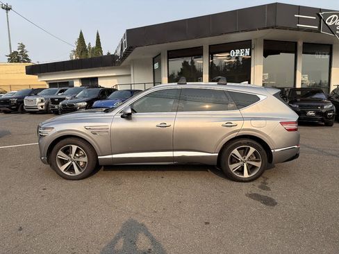 Used 2022 Genesis GV80 3.5T w/ Advanced Package 06 AWD/4WD image 2
