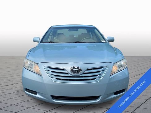 Used 2007 Toyota Camry LE FWD image 2