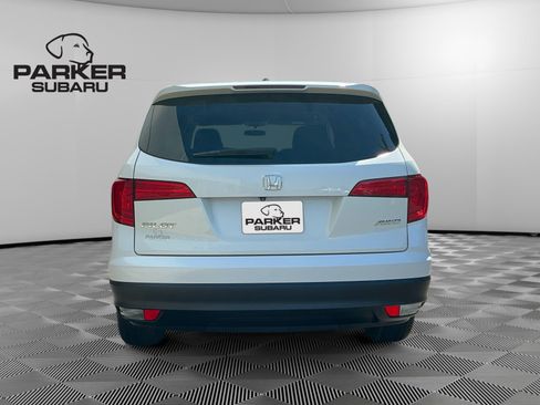 Used 2017 Honda Pilot EX image 4